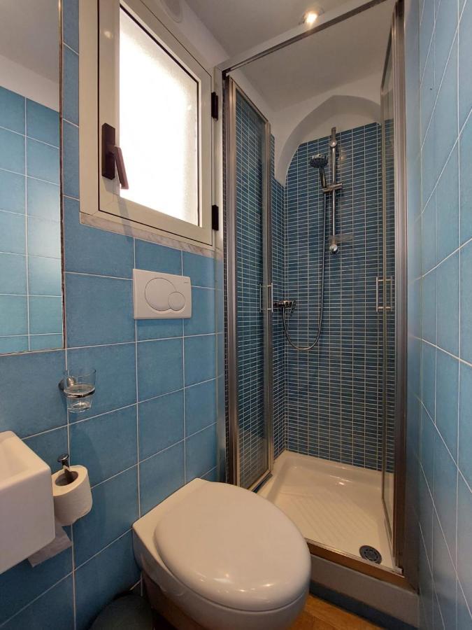 La Stanza Sul Porto Di Amalfi Camera Piccina Piccina Con Bagno Privato E Terrazzino Vista Mare Εξωτερικό φωτογραφία