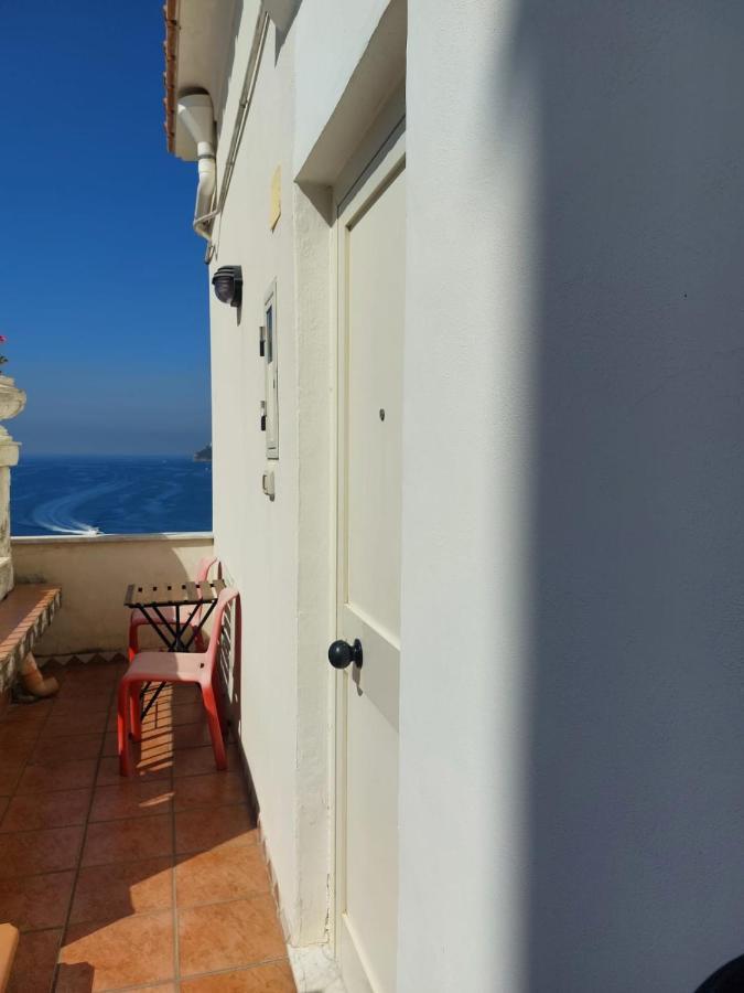 La Stanza Sul Porto Di Amalfi Camera Piccina Piccina Con Bagno Privato E Terrazzino Vista Mare Εξωτερικό φωτογραφία