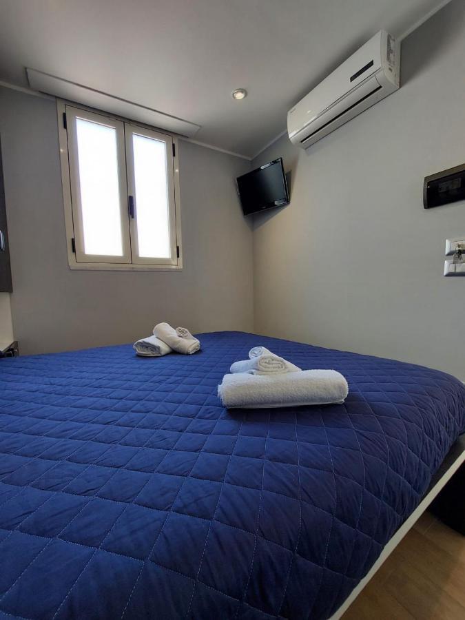 La Stanza Sul Porto Di Amalfi Camera Piccina Piccina Con Bagno Privato E Terrazzino Vista Mare Εξωτερικό φωτογραφία