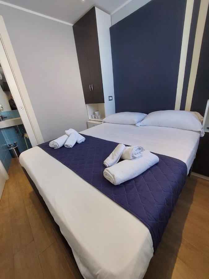 La Stanza Sul Porto Di Amalfi Camera Piccina Piccina Con Bagno Privato E Terrazzino Vista Mare Εξωτερικό φωτογραφία
